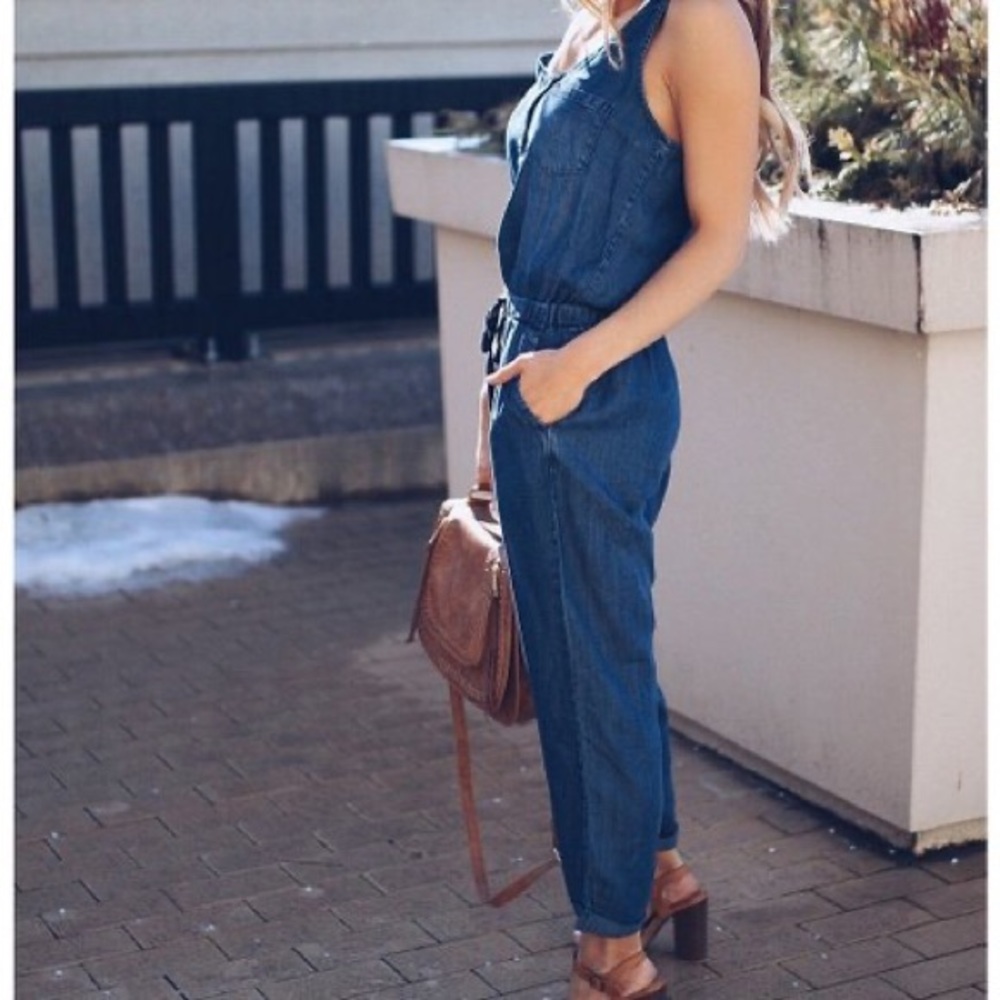 Super cute denim jumper- size small #NWT